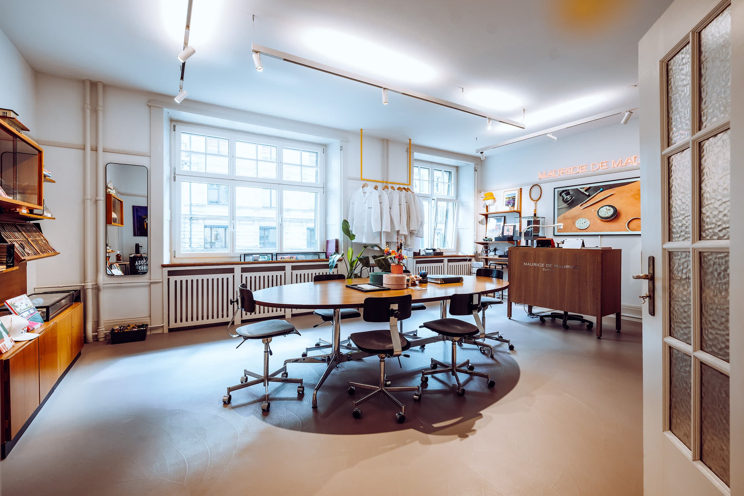 The long table in the atelier on Rämistrasse in Zürich